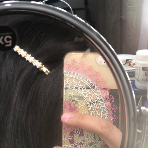 Hair clips - Picture 3 of 3